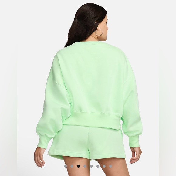 NWT Nike Sportswear Cropped Phoenix Fleece -XS - Picture 2 of 6